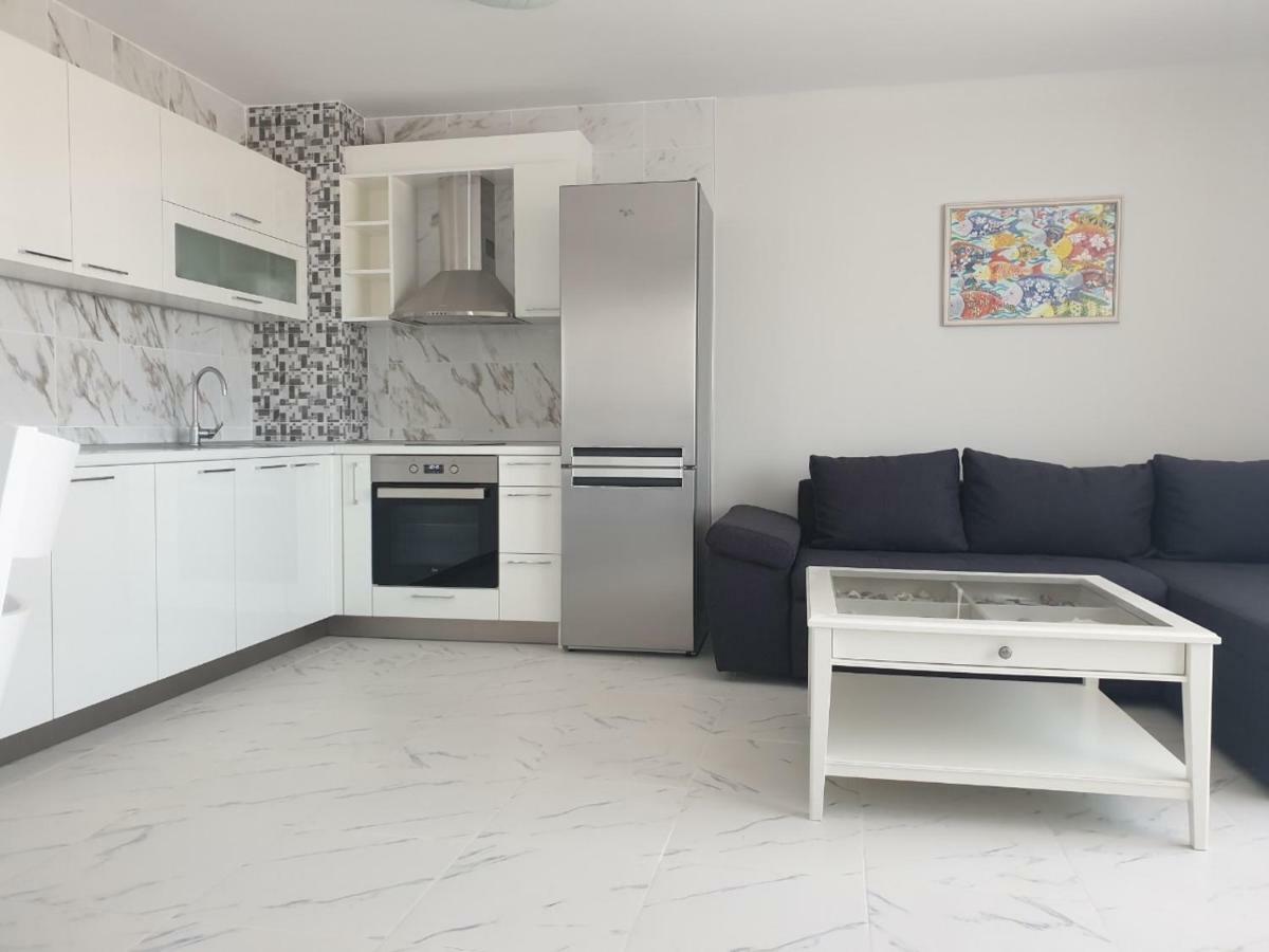 Hiora Apartments Vasiliko Царево Екстер'єр фото