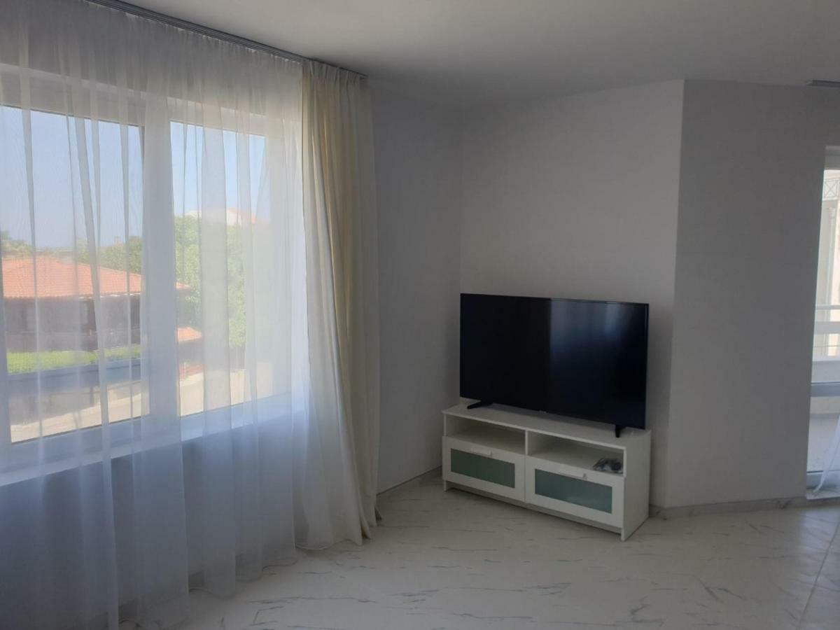 Hiora Apartments Vasiliko Царево Екстер'єр фото