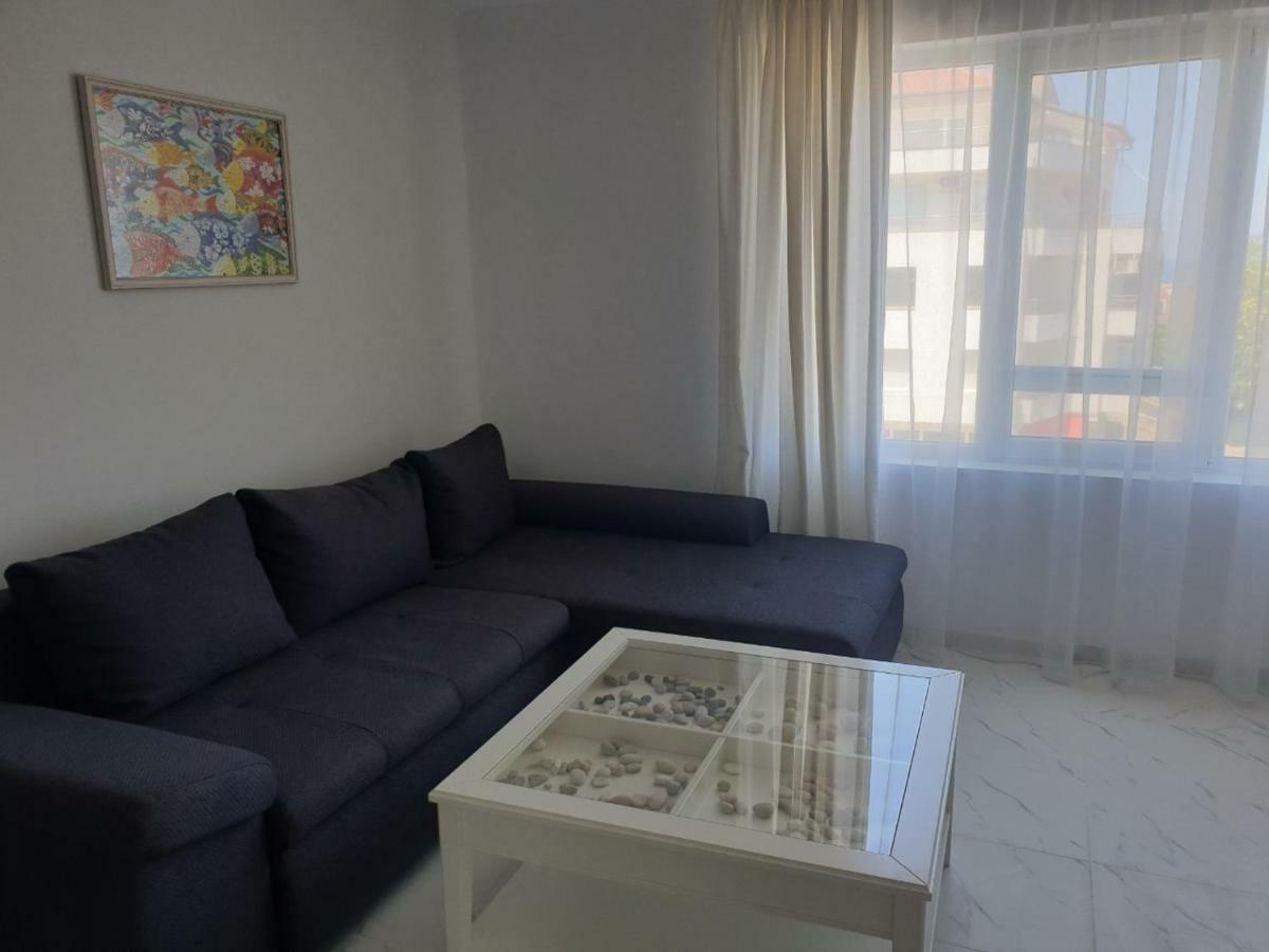 Hiora Apartments Vasiliko Царево Екстер'єр фото
