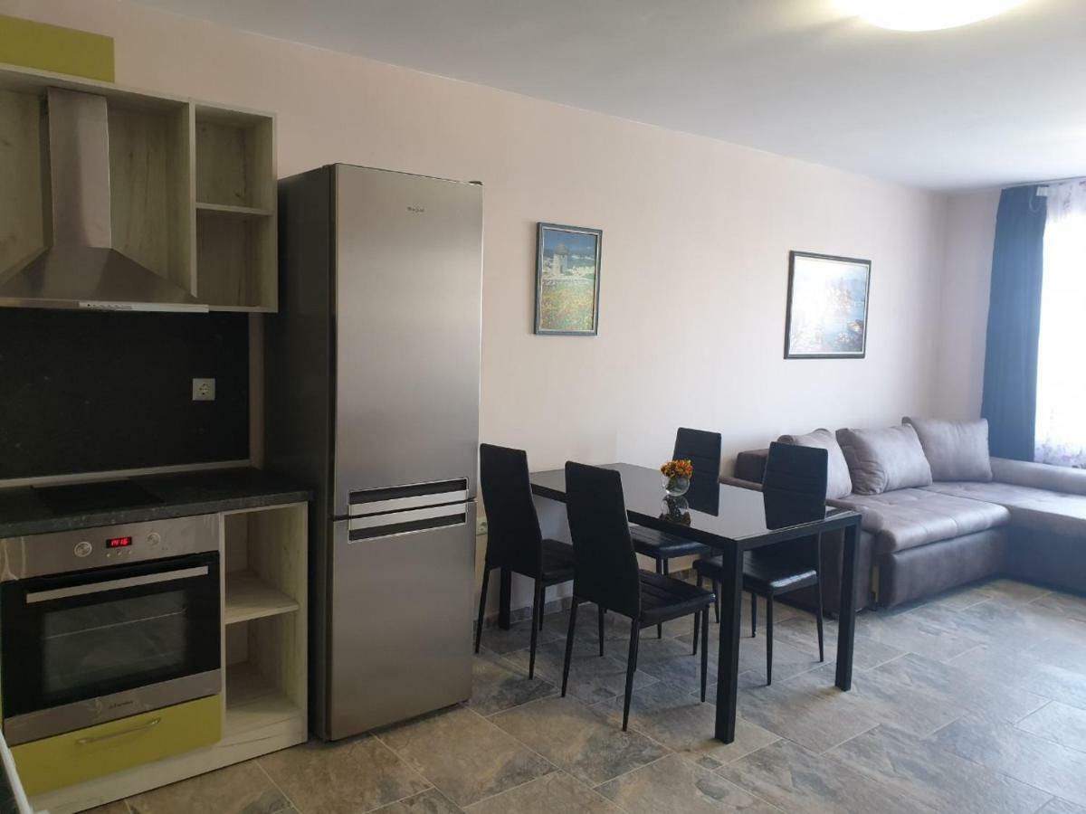 Hiora Apartments Vasiliko Царево Екстер'єр фото