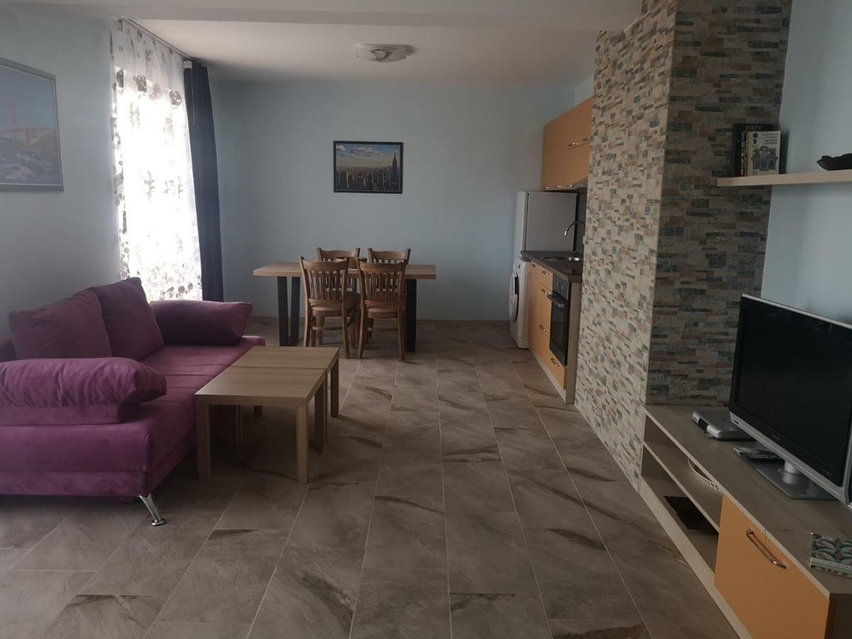 Hiora Apartments Vasiliko Царево Екстер'єр фото