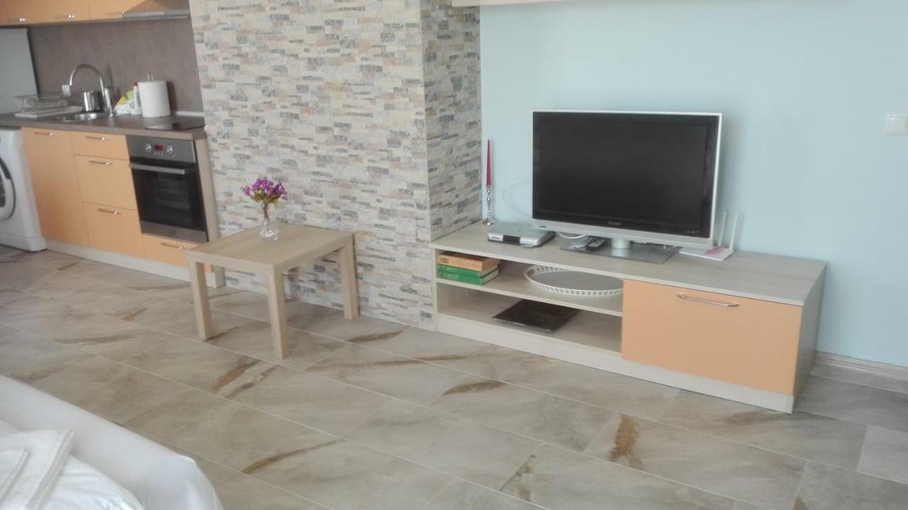 Hiora Apartments Vasiliko Царево Екстер'єр фото