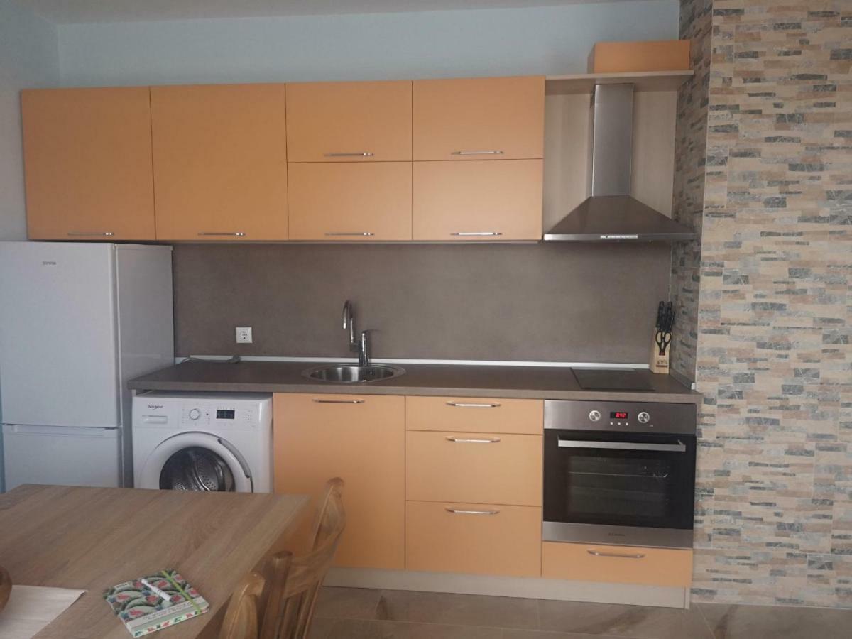 Hiora Apartments Vasiliko Царево Екстер'єр фото