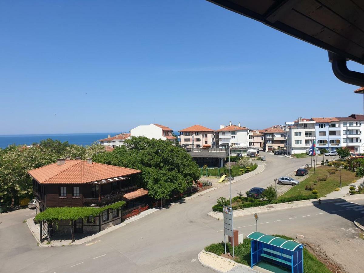 Hiora Apartments Vasiliko Царево Екстер'єр фото