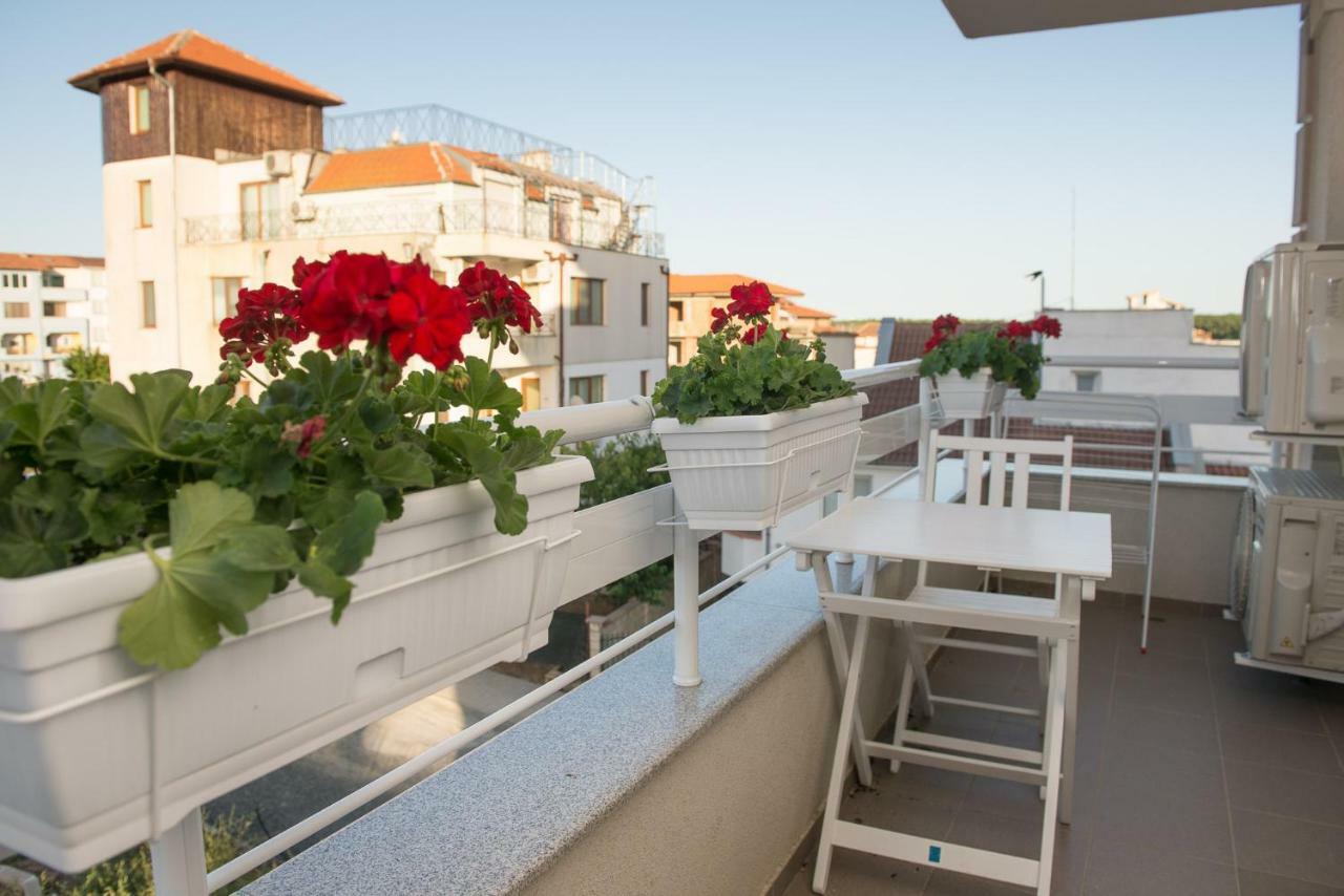 Hiora Apartments Vasiliko Царево Екстер'єр фото