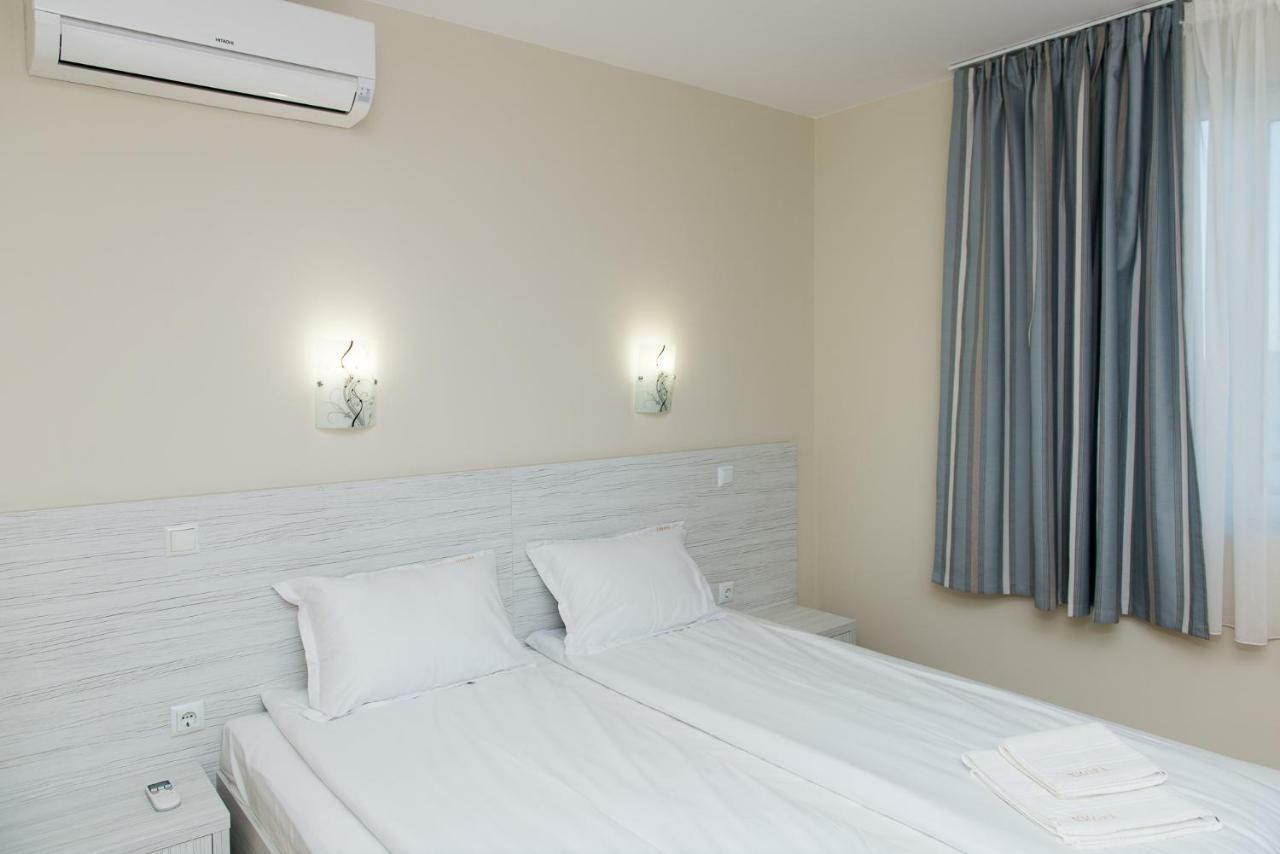 Hiora Apartments Vasiliko Царево Екстер'єр фото