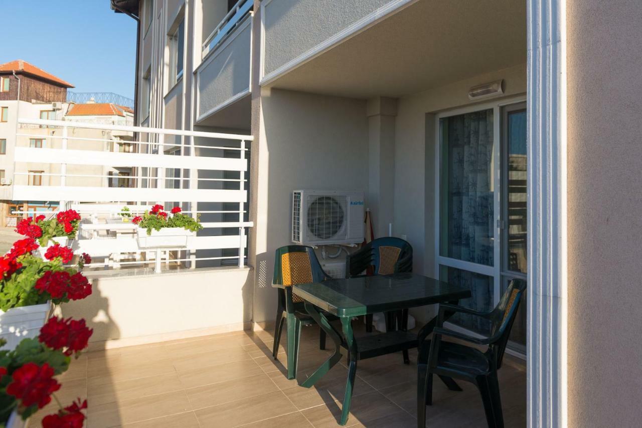 Hiora Apartments Vasiliko Царево Екстер'єр фото