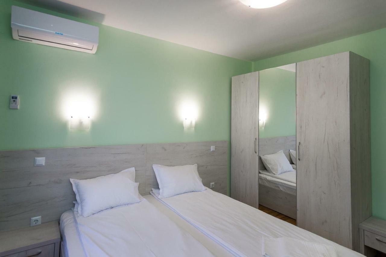 Hiora Apartments Vasiliko Царево Екстер'єр фото