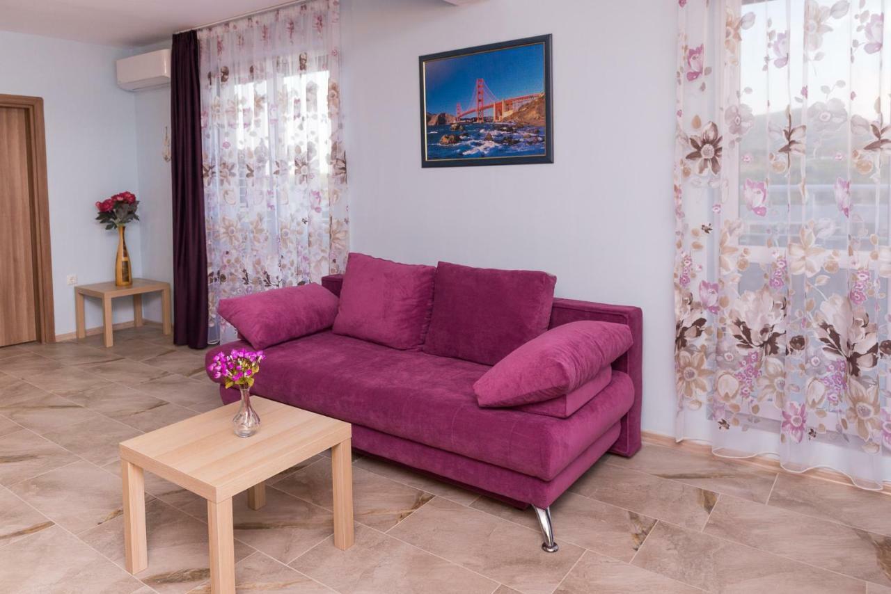 Hiora Apartments Vasiliko Царево Екстер'єр фото
